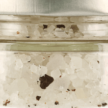 Load image into Gallery viewer, Sea Salt with 3% Summer Truffle (50/100g) (Expiry Date: 2023-03-18)
